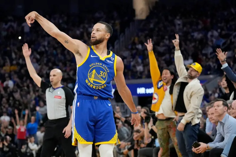 NBA Playoff Scramble! Warriors’ Soft Schedule, Lakers’ 3-Game Streak Boosts Their Chances for Top 6