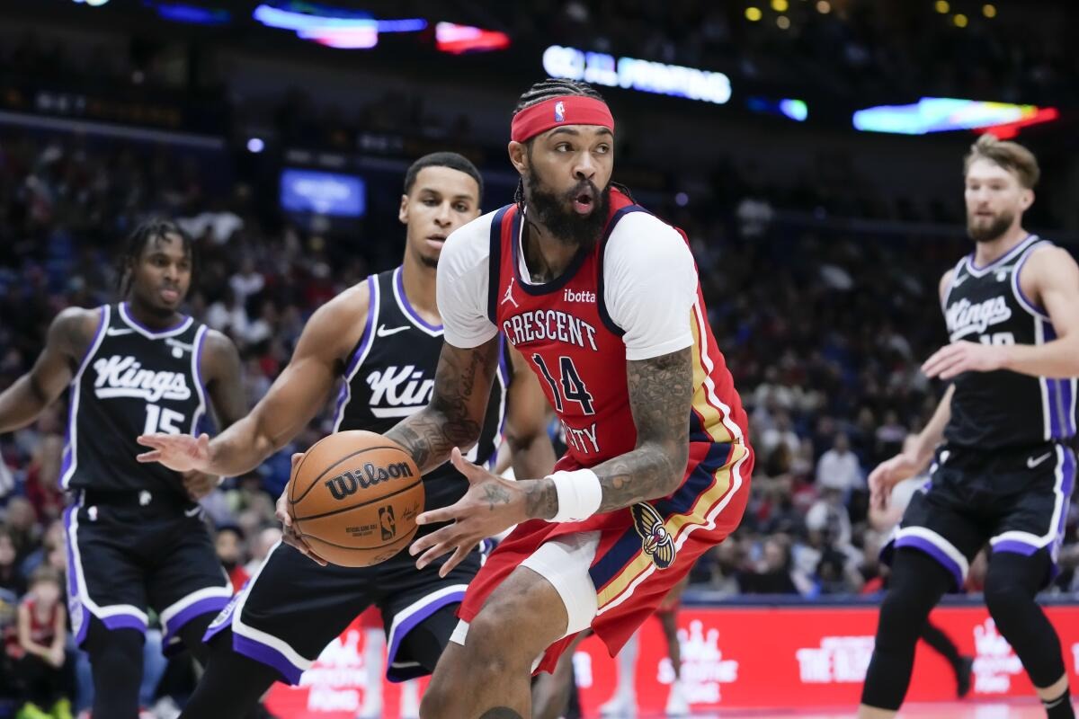 Pelicans Secure Playoff Berth with Victory Over Kings